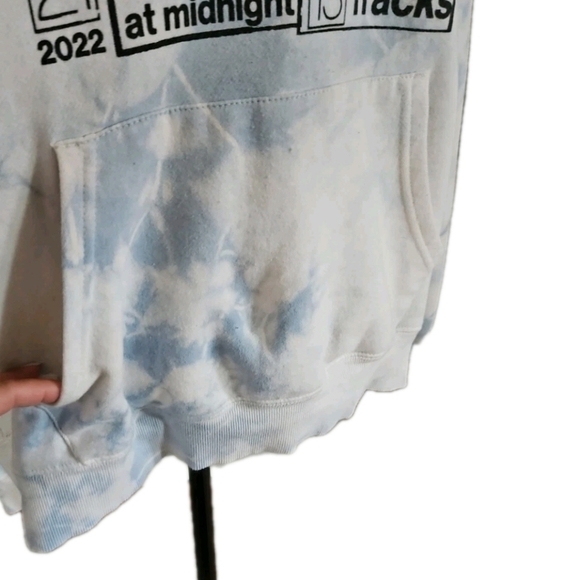 Taylor Swift Womens Taylor Swift Midnights Concert Cozy Blue Tie Dye Hoodie L - Picture 7 of 16